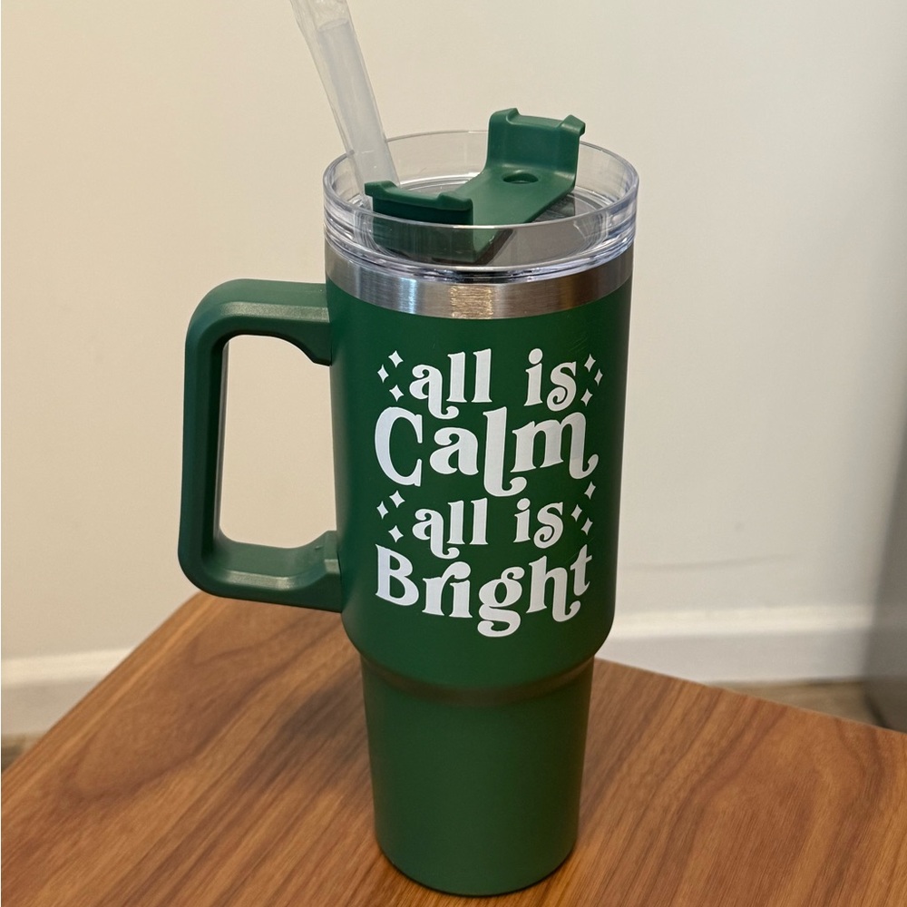 NEW. Holiday Green Insulated Tumbler with Straw. “All is Calm, all is Bright”.🌲